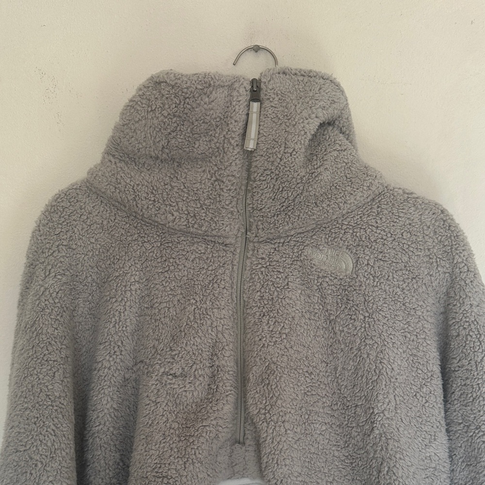 North face Sherpa Zip-Up Hoodie NWT SIZE LARGE gray green